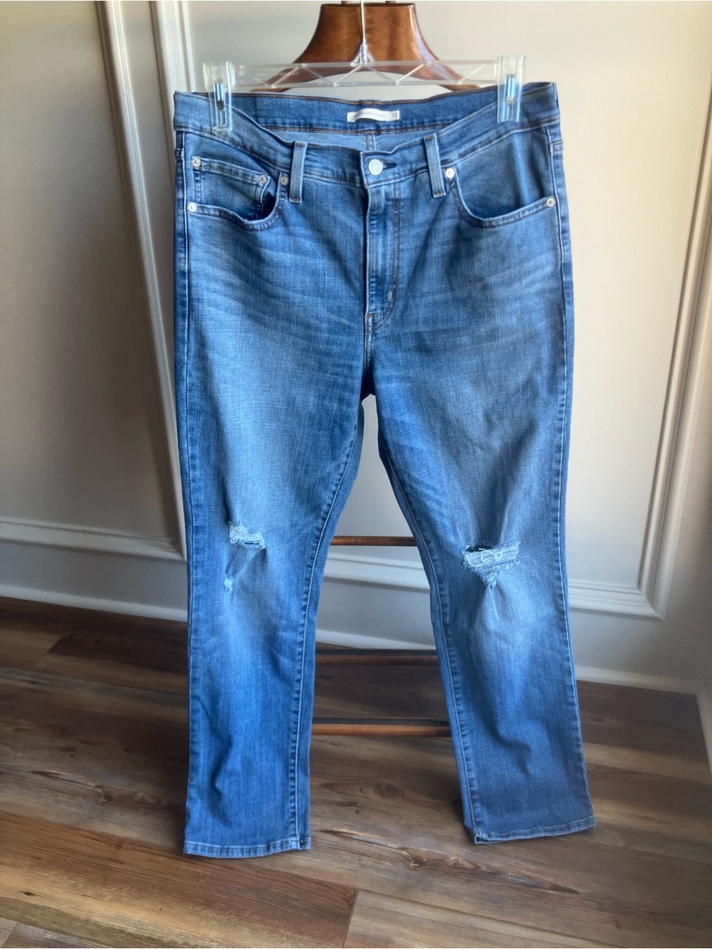 Levi’s 724 High Rise Straight Jeans 33x30 Distressed Ripped Light Wash